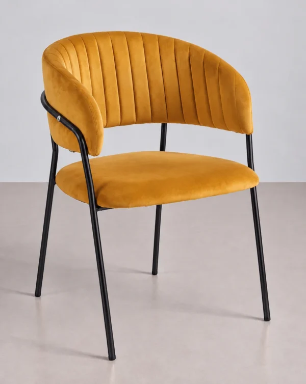 Chaise de salle à manger en velours moutarde
