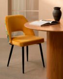 silla salon terciopelo mostaza floral