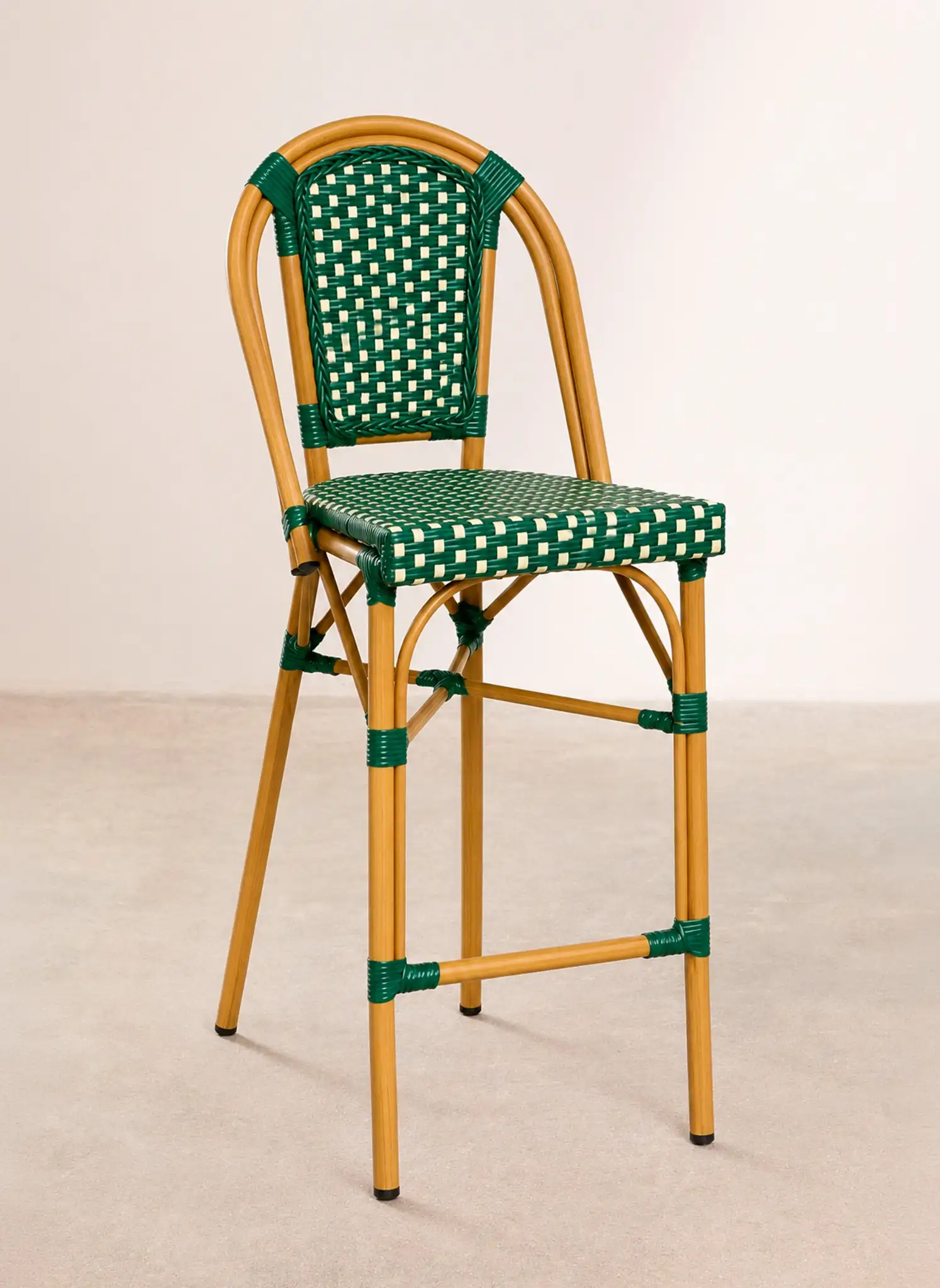 taburete alto de jardin con respaldo