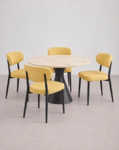 Silla tapizada de comedor