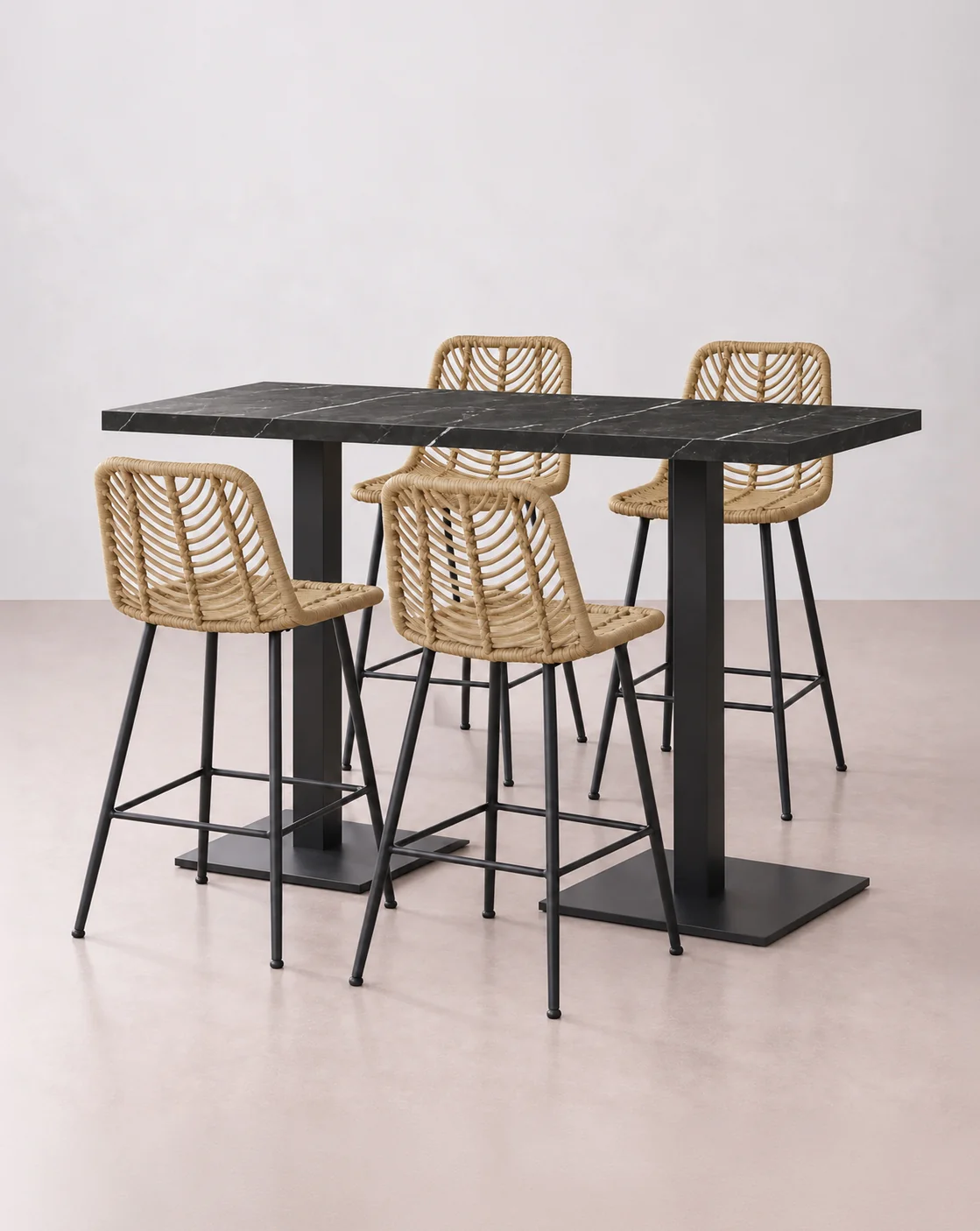 mesa alta con taburetes terraza