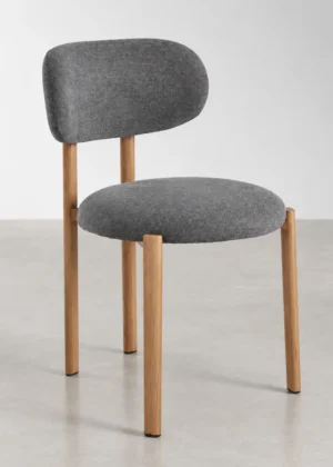silla nórdica tapizada gris