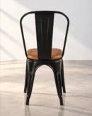 chaise en fer à assise rembourrée