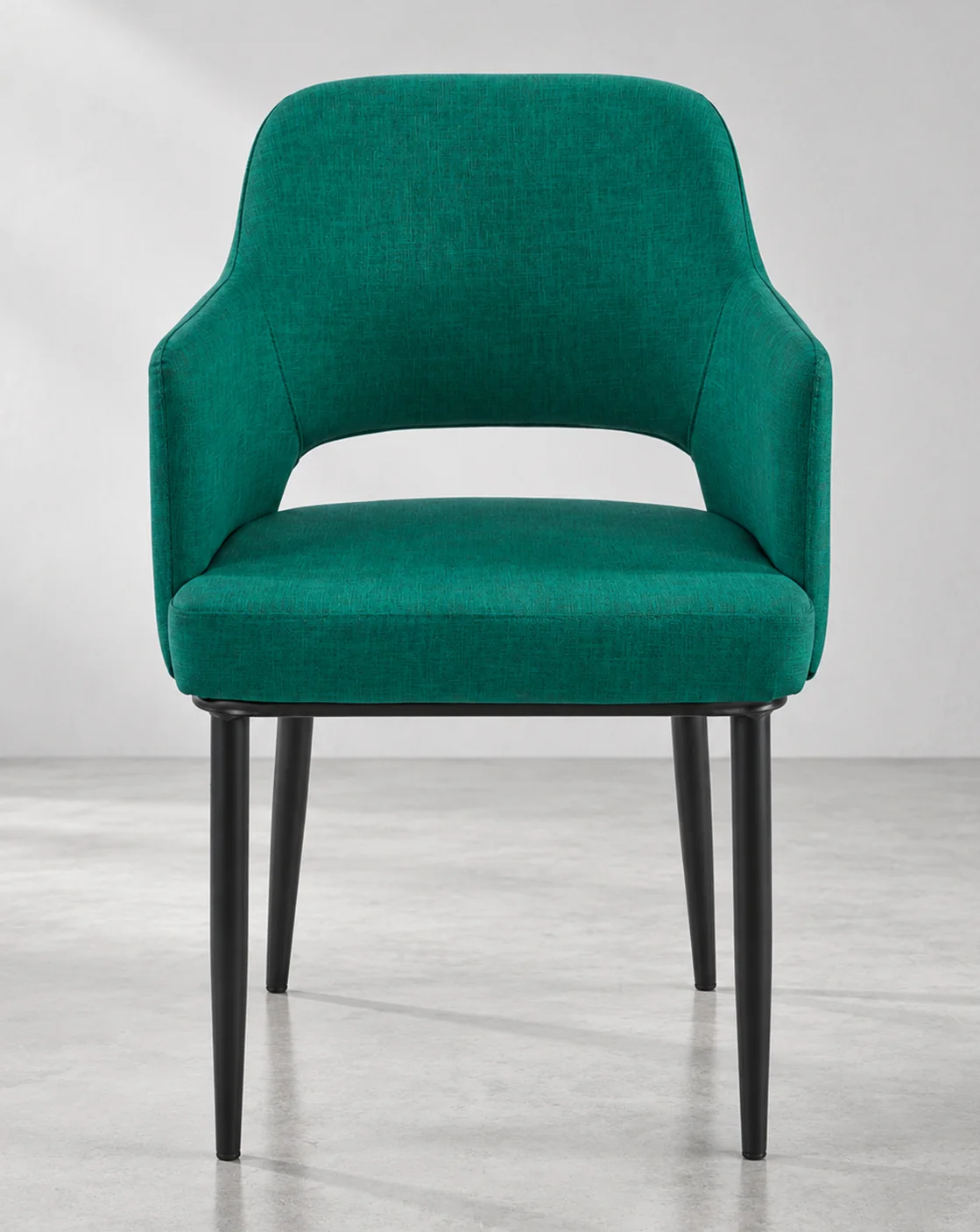 silla de comedor de tela con reposabrazos